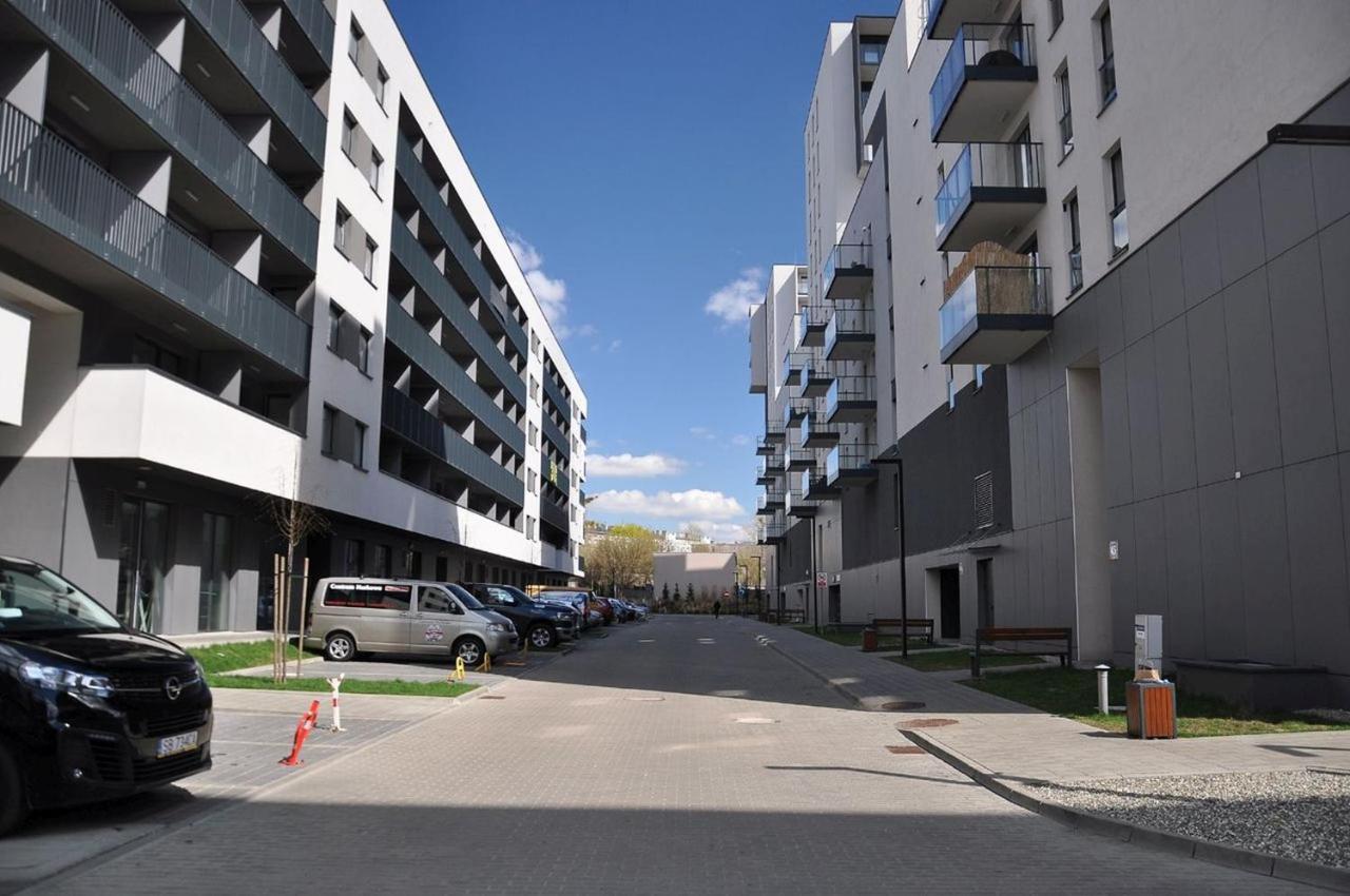 Q Apart Grand - Klimatyzowane 3 Pokojowe Apartamenty Przy Manufakturze Z Garazem Gratis, Fv Lódź Exterior foto