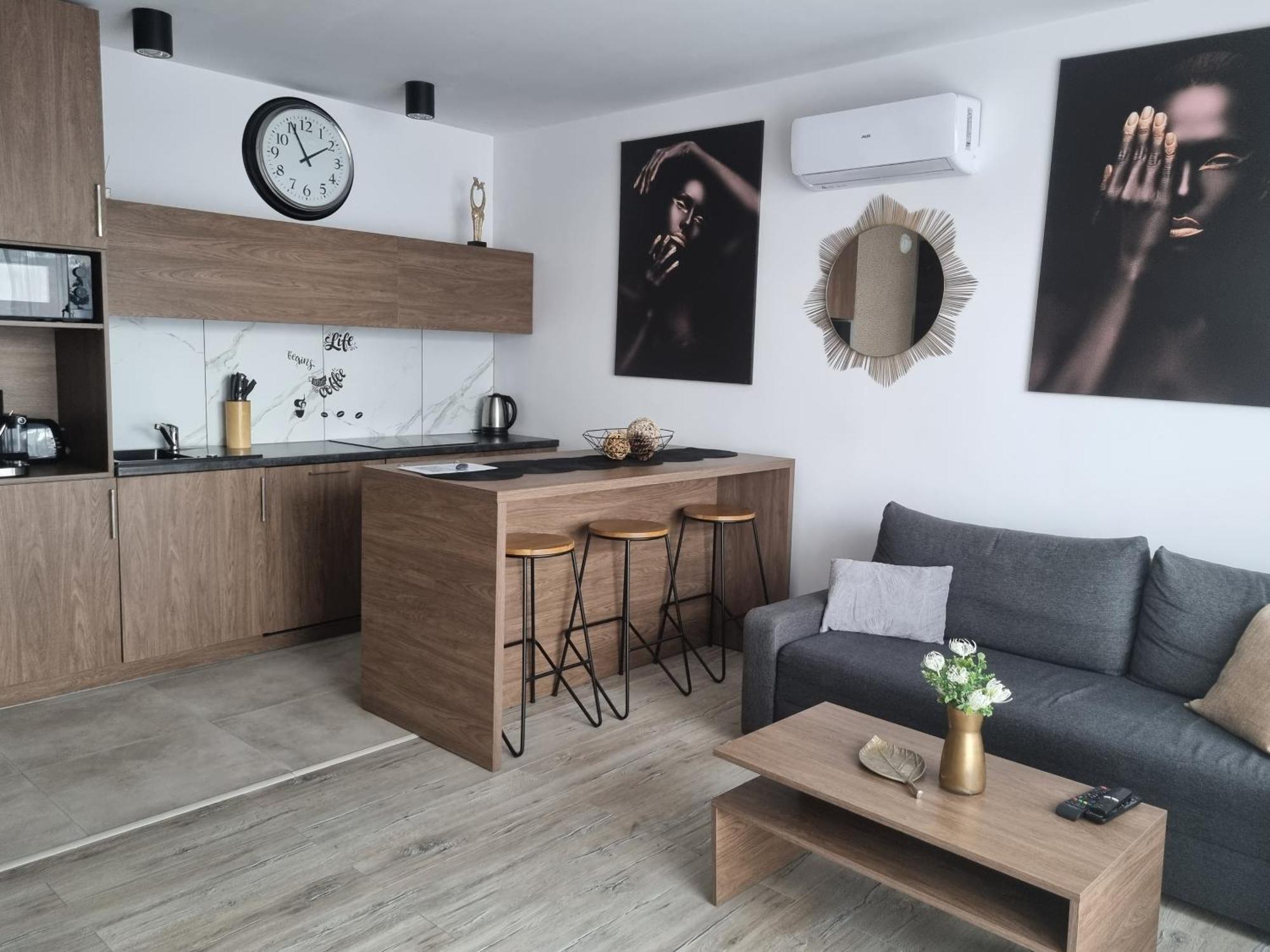 Q Apart Grand - Klimatyzowane 3 Pokojowe Apartamenty Przy Manufakturze Z Garazem Gratis, Fv Lódź Exterior foto