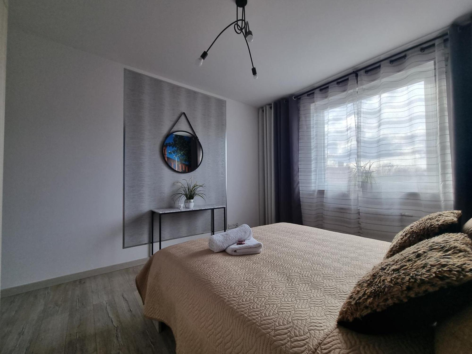 Q Apart Grand - Klimatyzowane 3 Pokojowe Apartamenty Przy Manufakturze Z Garazem Gratis, Fv Lódź Exterior foto