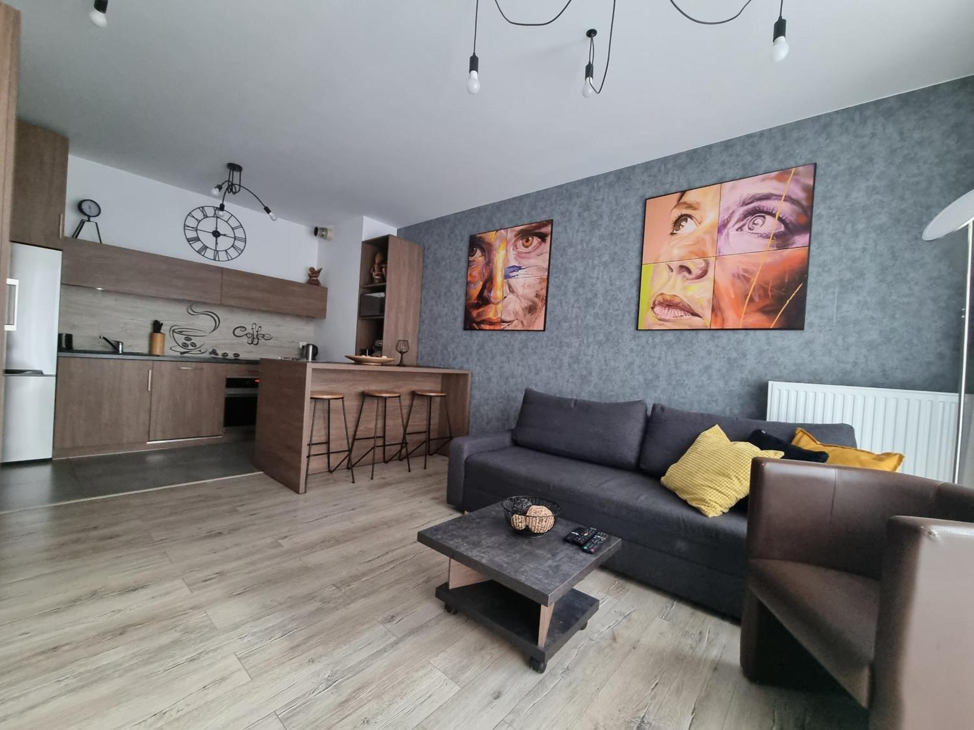 Q Apart Grand - Klimatyzowane 3 Pokojowe Apartamenty Przy Manufakturze Z Garazem Gratis, Fv Lódź Exterior foto